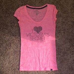 I 💗 Victoria’s Secret tee
